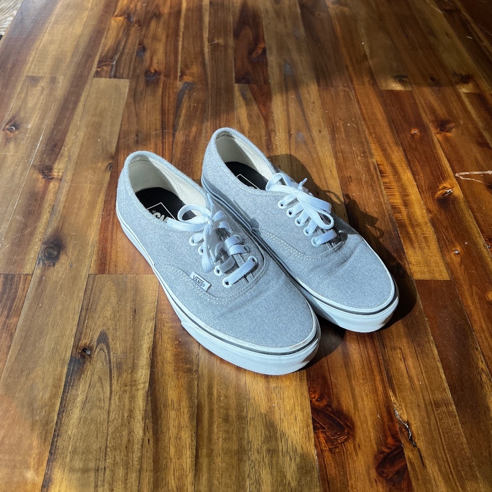 brand new 8.5 grey vans